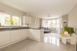 Photo 21- click for photo gallery